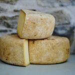 How to Choose the Best Mahón-Menorca PDO Cheese for Travel